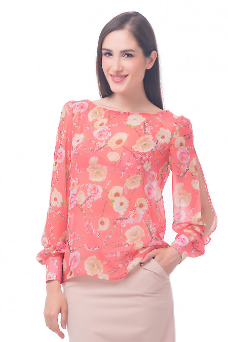 Фото Блузка коралловая в цветы Деловая женская одежда