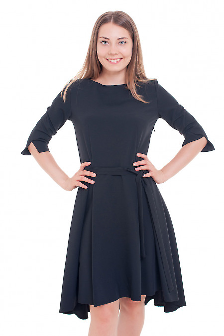 Платье черное с неровным низом Деловая женская одежда фото
